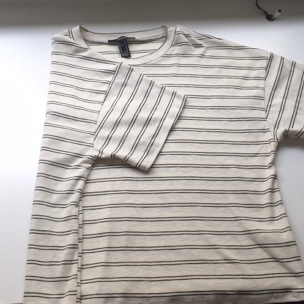 Off white cropped stripped tee